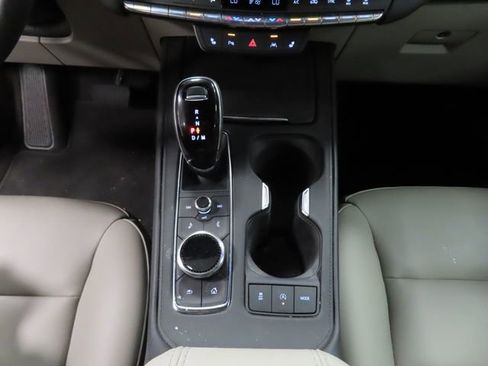 Used 2023 Cadillac XT4 Luxury w/ Cold Weather Package image 23