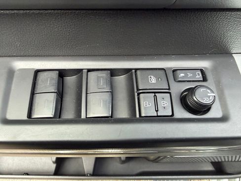 Used 2024 Toyota Tundra Platinum image 14