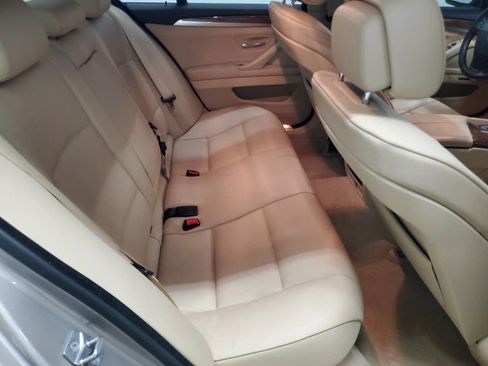 Used 2012 BMW 528i xDrive Sedan image 17