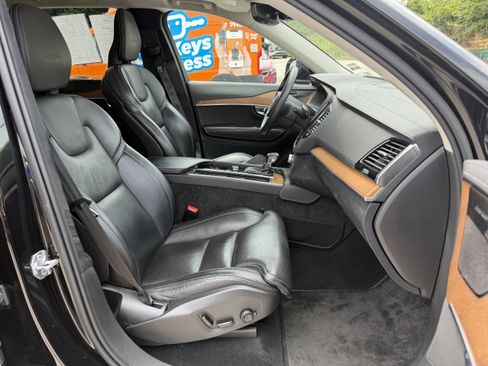 Used 2019 Volvo XC90 T6 Inscription w/ Luxury Package AWD/4WD image 11