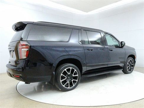 Used 2021 Chevrolet Suburban RST image 7