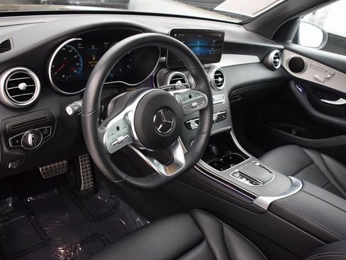 Certified 2022 Mercedes-Benz GLC 300 image 20
