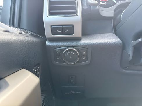 Used 2022 Ford F250 Lariat AWD/4WD image 25