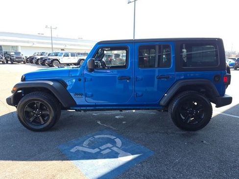 Used 2022 Jeep Wrangler Unlimited Sport image 20