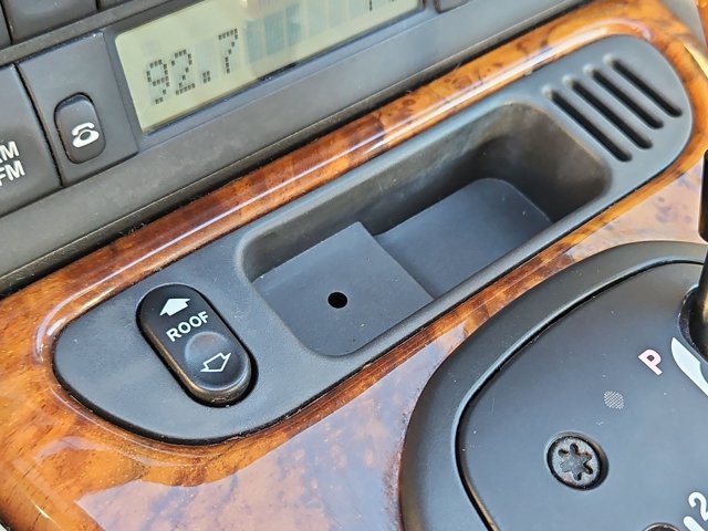 Used 1999 Jaguar XK8 Convertible RWD image 11