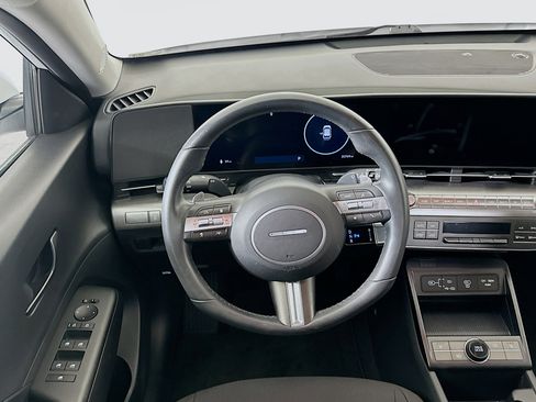 Used 2024 Hyundai Kona SEL FWD image 18