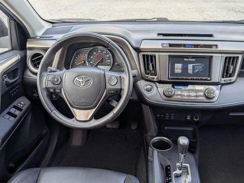 Used 2014 Toyota RAV4 Limited w/ Technology Package AWD/4WD image 16