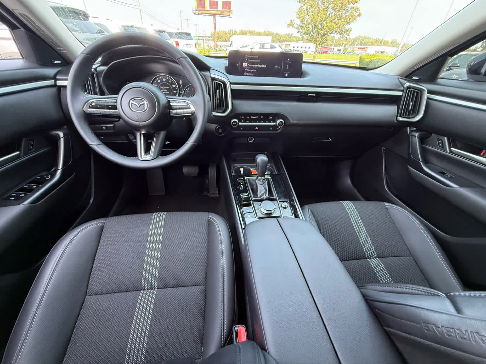 Used 2025 MAZDA CX-50 AWD 2.5 S w/ Premium Package image 11