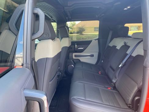 Used 2026 GMC Hummer EV SUV AWD/4WD image 13