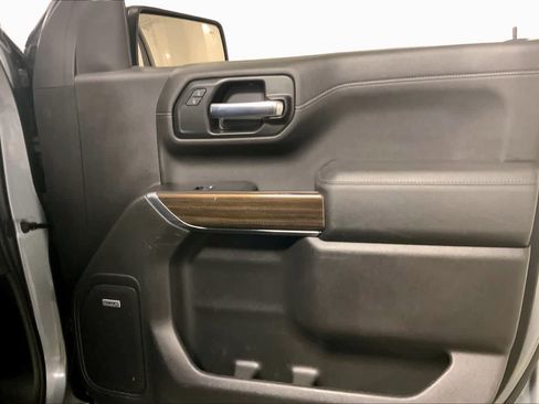 Used 2021 Chevrolet Silverado 1500 LT Trail Boss w/ LT Trail Boss Premium Package AWD/4WD image 22