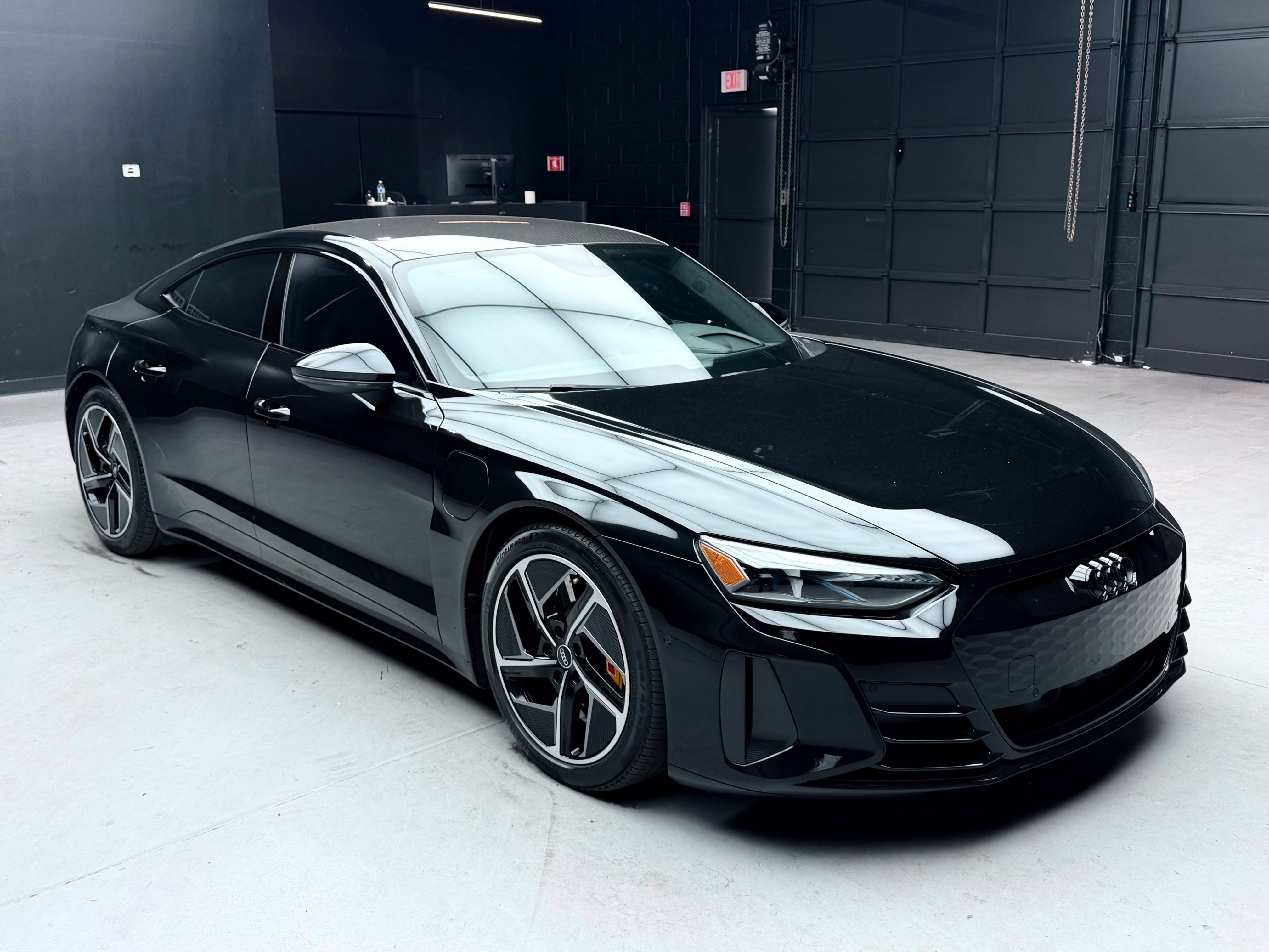 Used 2023 Audi RS e-tron GT w/ Carbon Performance Package AWD/4WD image 9