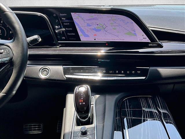 Certified 2023 Cadillac Escalade ESV V AWD/4WD image 8