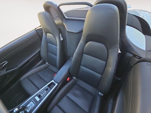 Used 2014 Porsche Boxster S image 30