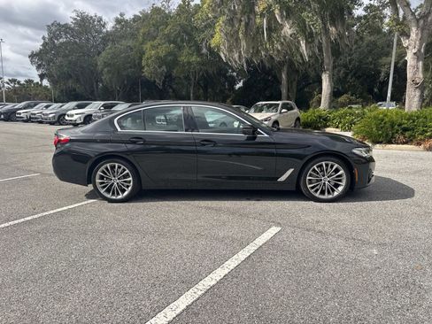 Used 2022 BMW 530i 530i w/ Premium Package image 3