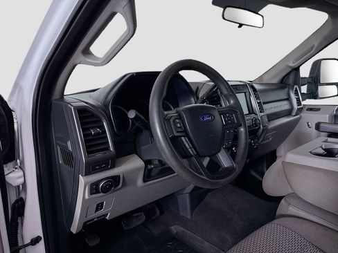 Used 2019 Ford F250 XLT w/ XLT Value Package AWD/4WD image 8