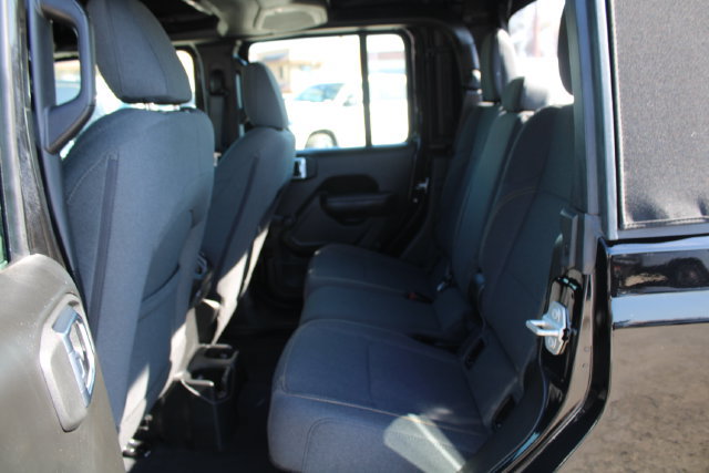 Used 2024 Jeep Gladiator Sport AWD/4WD image 41