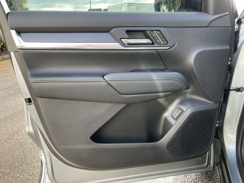 New 2026 GMC Terrain Elevation w/ Elevation Premium Package AWD/4WD image 55