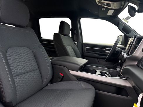 New 2026 RAM 1500 4x4 Crew Cab image 15