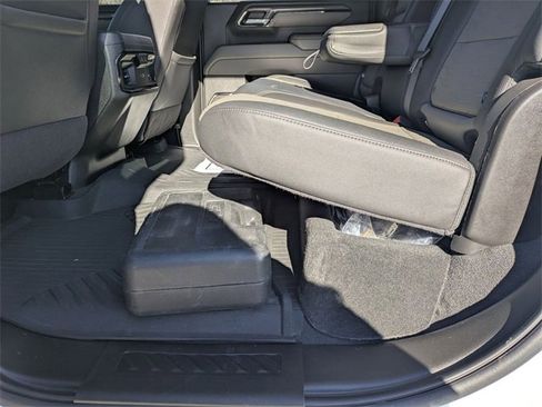 Certified 2024 Chevrolet Silverado 2500 ZR2 w/ Technology Package image 29