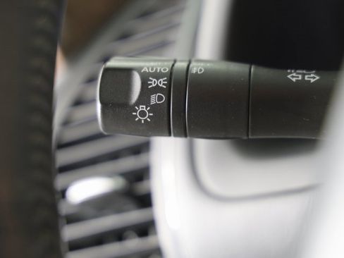 Used 2017 Nissan Armada Platinum w/ Interior Lighting Package image 26