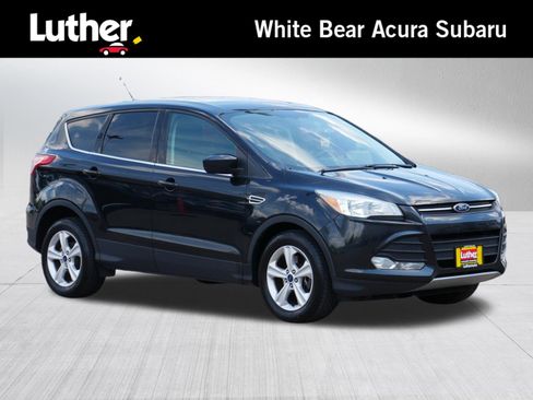 Used 2015 Ford Escape SE AWD/4WD image 1