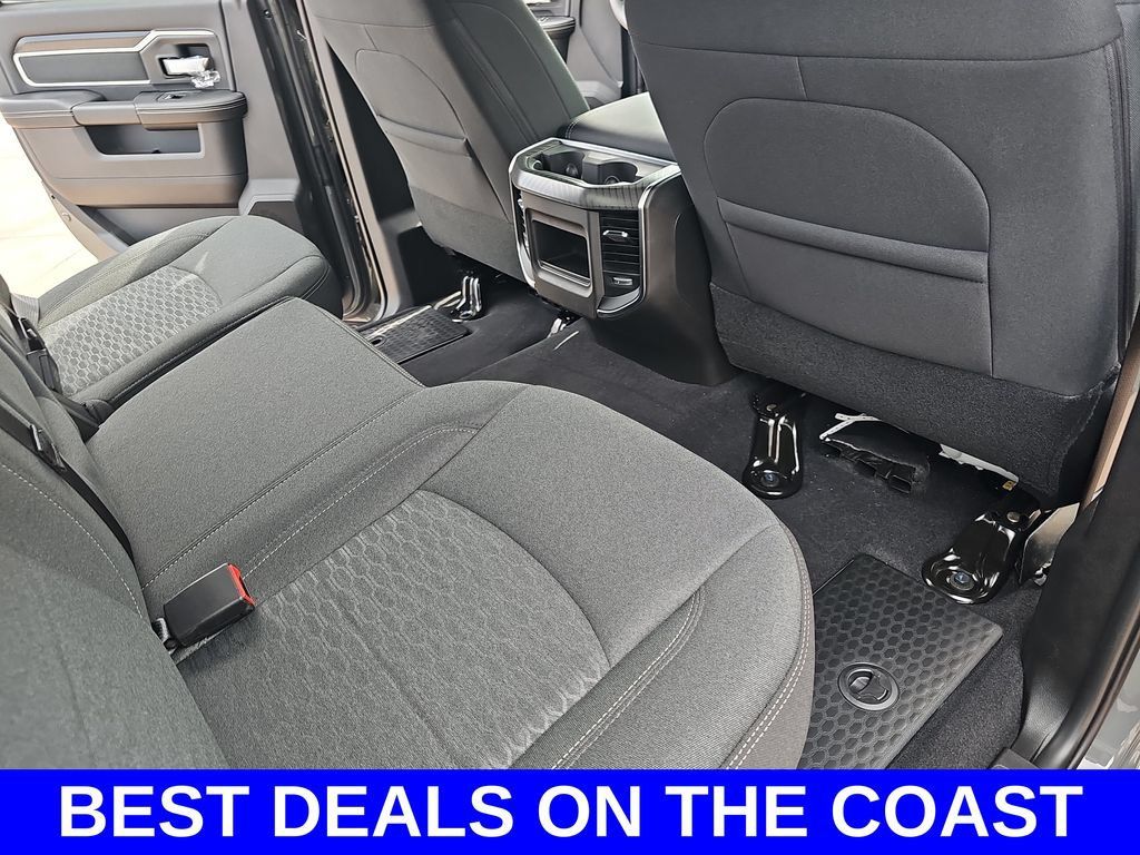 New 2027 RAM 3500 Big Horn AWD/4WD image 11