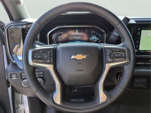 Used 2024 Chevrolet Silverado 2500 LTZ image 23