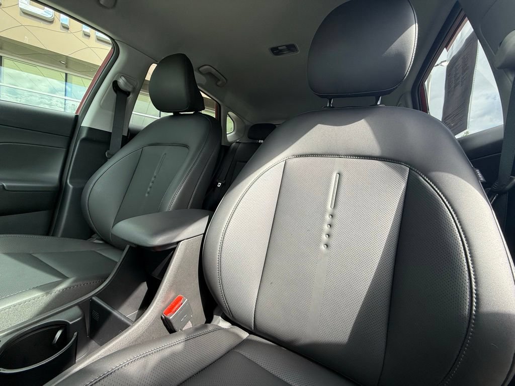 Used 2026 Hyundai Kona SEL Premium AWD/4WD image 13
