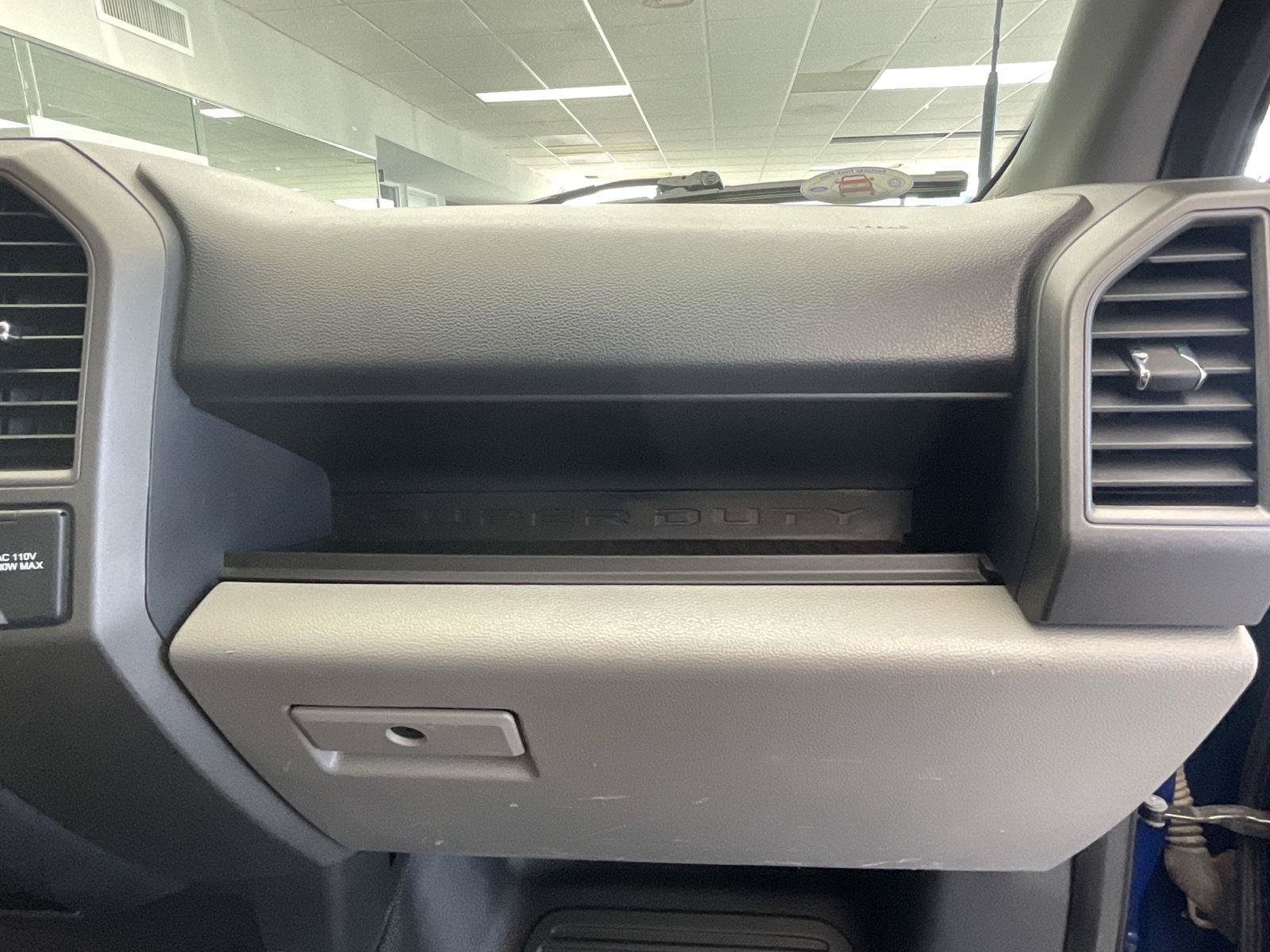Used 2022 Ford F250 XL w/ STX Appearance Package AWD/4WD image 9