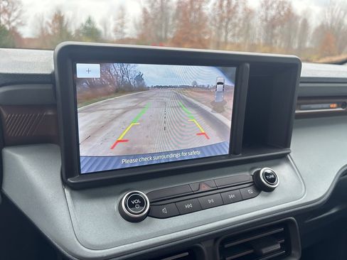 Used 2023 Ford Maverick Lariat w/ Lariat Luxury Package image 26