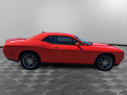 Used 2017 Dodge Challenger GT w/ Technology Group image 8