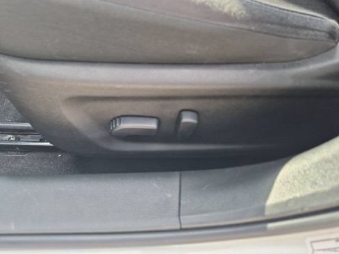 Used 2025 Nissan Altima 2.5 SV FWD image 14