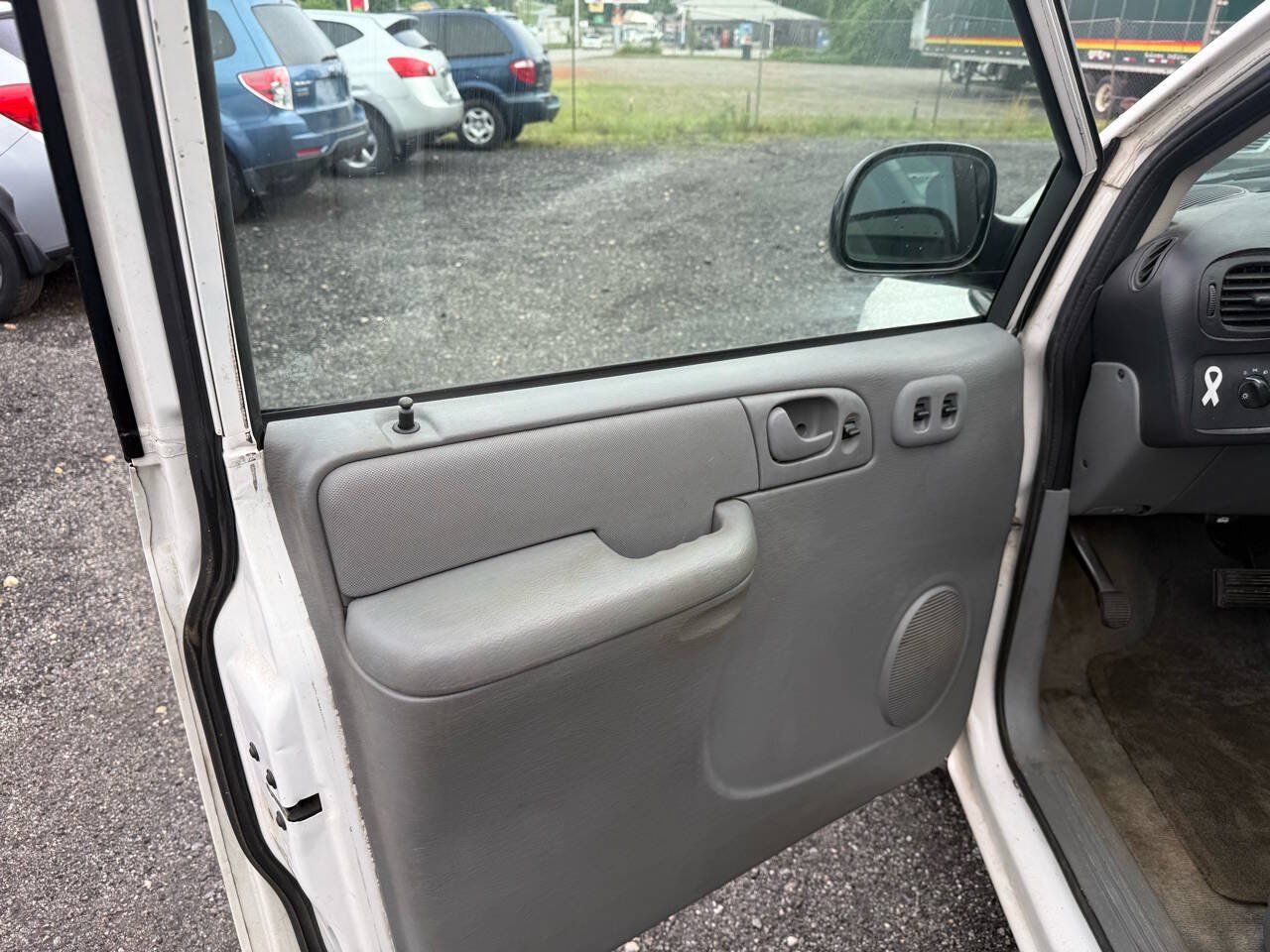 Used 2007 Dodge Caravan SE w/ Popular Equipment Group I FWD image 13