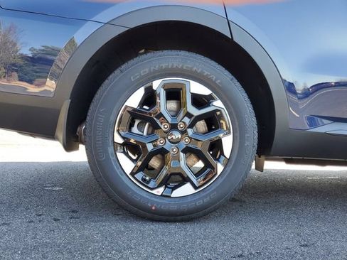 Certified 2025 Kia Sorento S w/ Panoramic Sunroof Package FWD image 6