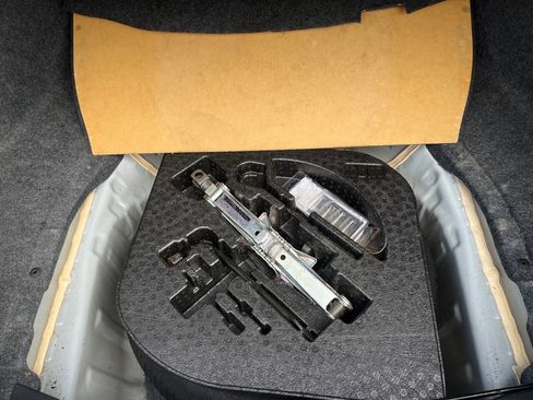 Used 2017 Honda Accord Sport image 10