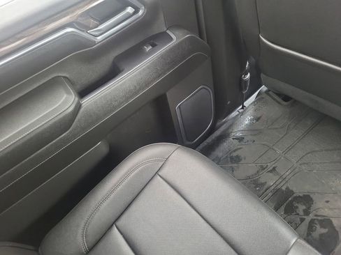 Used 2024 Chevrolet Silverado 2500 LTZ w/ LTZ Convenience Package image 15