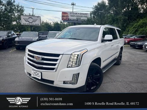 Used 2019 Cadillac Escalade ESV Luxury AWD/4WD image 1