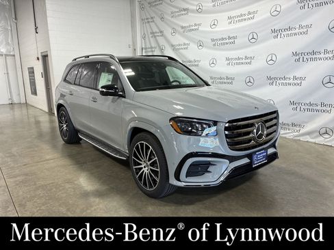 New 2025 Mercedes-Benz GLS 580 4MATIC image 1