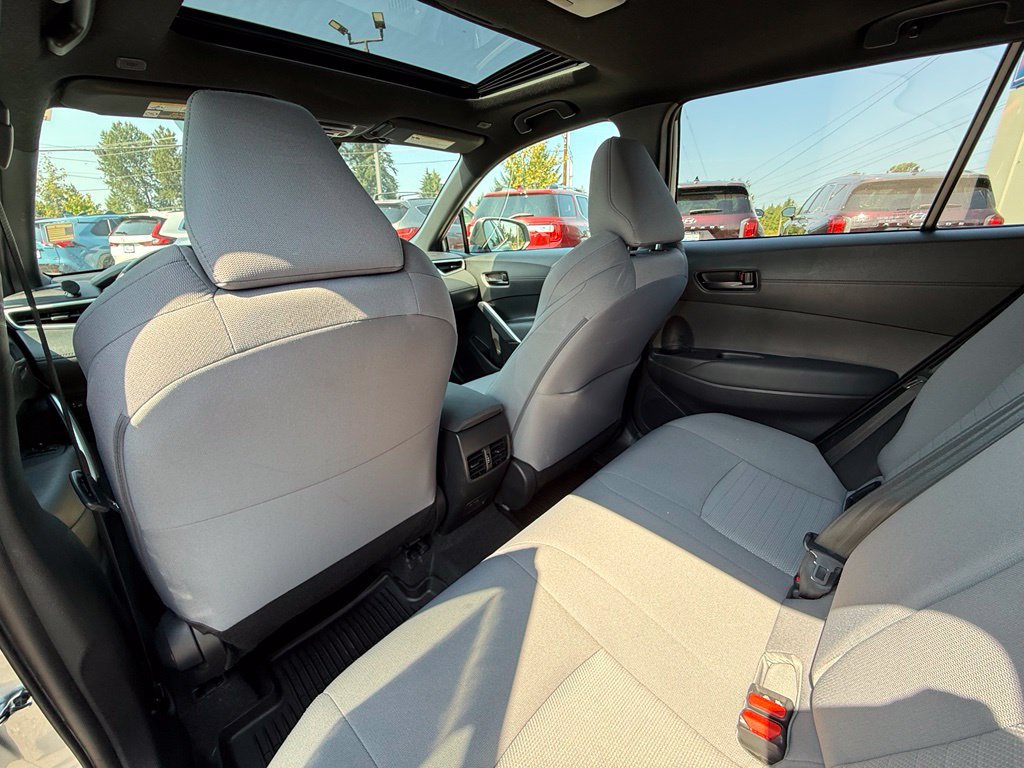 Used 2023 Toyota Corolla Cross AWD Hybrid w/ Moonroof Package image 15