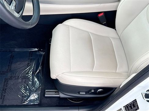 Used 2024 Genesis GV70 2.5T w/ Select Package image 20