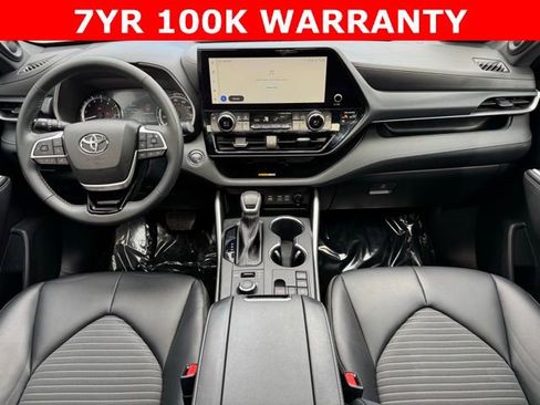 Certified 2023 Toyota Highlander XSE image 7