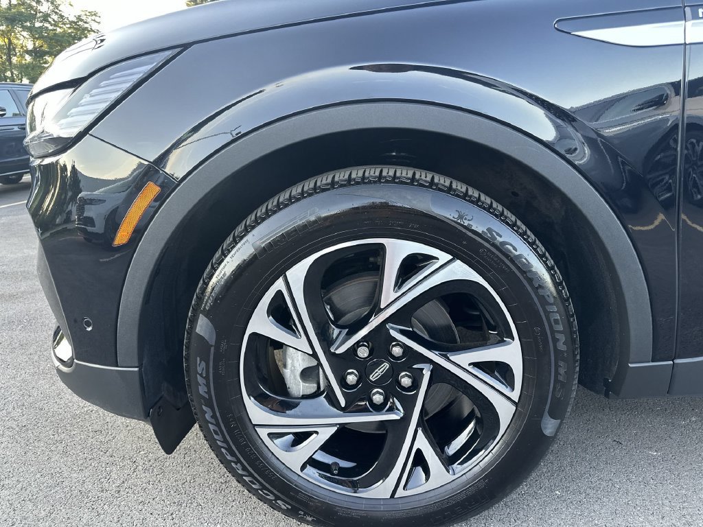 Used 2024 Lincoln Nautilus Premier w/ Equipment Group 102A AWD/4WD image 19