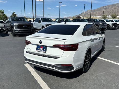Used 2023 Volkswagen Jetta Sport FWD image 7