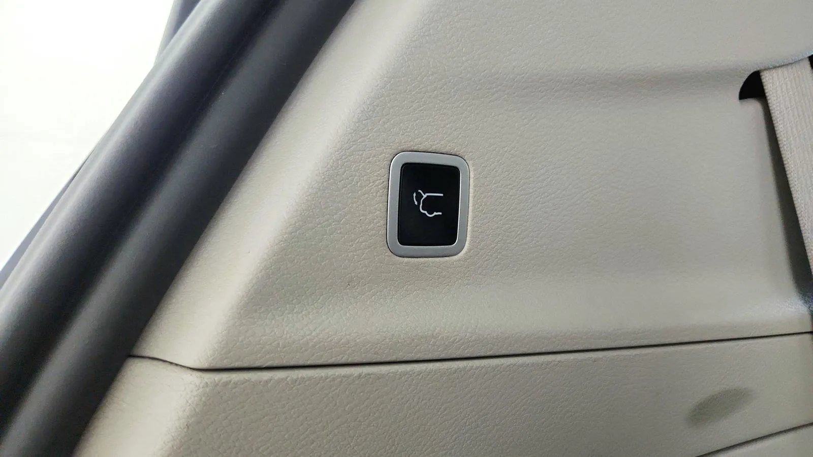 Used 2024 Chrysler Pacifica Touring-L FWD image 29
