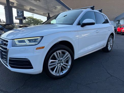 Used 2018 Audi Q5 2.0T Premium Plus w/ Premium Plus Package AWD/4WD image 6