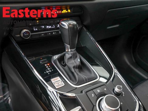 Used 2023 MAZDA CX-9 Touring image 12