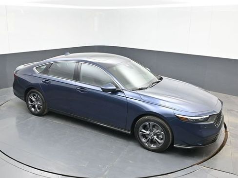 New 2026 Honda Accord EX-L image 1