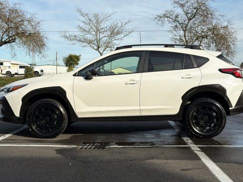 Used 2025 Subaru Crosstrek 2.0i Premium image 7