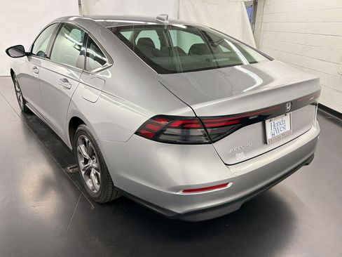 Used 2023 Honda Accord EX image 3