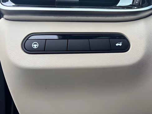 Used 2023 INFINITI QX60 Luxe w/ Cargo Package AWD/4WD image 18